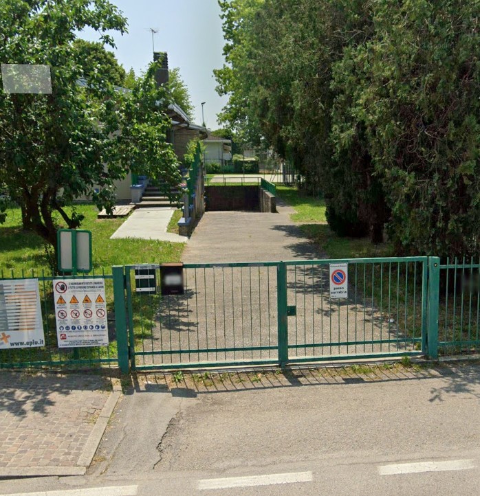 Magazzino seminterrato presso la scuola elementare “Salvo D'Acquisto” di Bosco di Rubano 